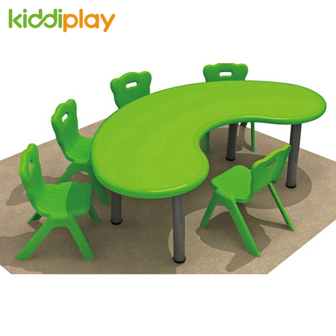 High Quality Colorful Kids Plastic Moon Table